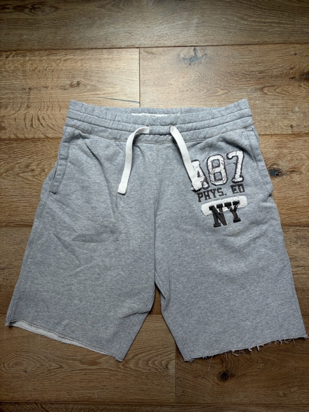 Aeropostale Gray Men's Drawstring Sweat Shorts